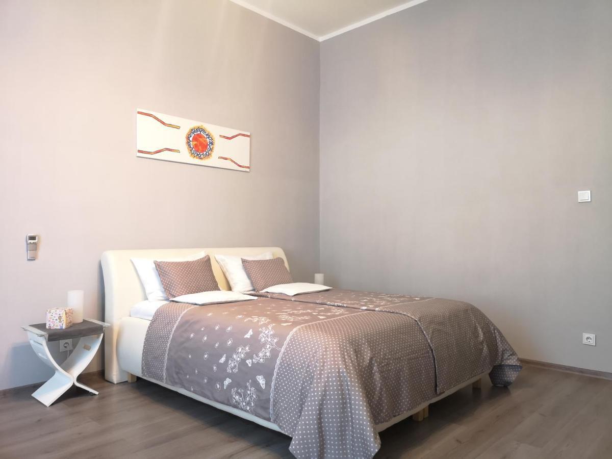 Central Apartment ブダペスト エクステリア 写真